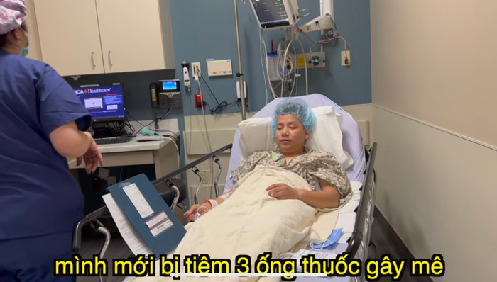 Khoa Pug tiến hành đại phẫu.