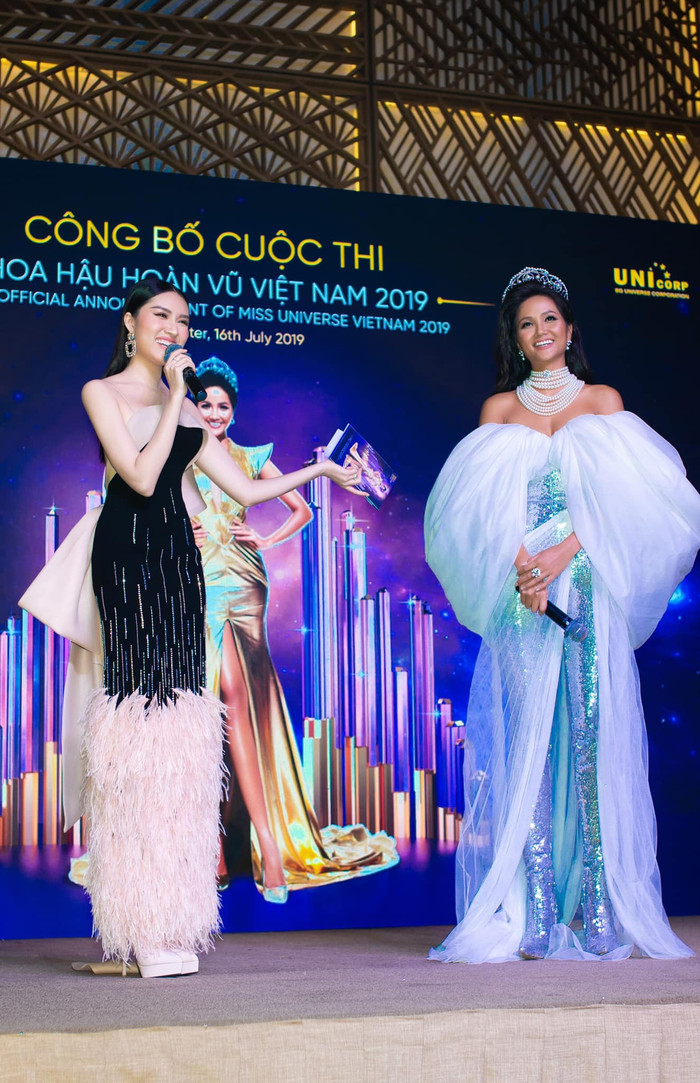 MC Thanh Thanh Huyền và Hoa hậu H'Hen Niê