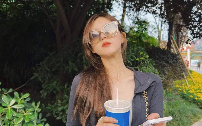 Triệu Lộ Tư giảm cân quá đà, xuất hiện với vóc dáng gầy trơ xương đáng báo động Ảnh 2