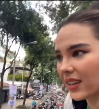 'Mèo Xám' Catriona Gray nhập gia tùy tục: Bập bẹ nói tiếng Việt, ăn nước mắm và uống trà sữa Ảnh 4