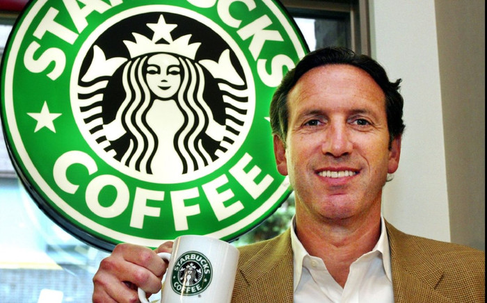 Ít ai biết rằng tỷ phú đế chế cà phê Starbucks đã có một tuổi thơ rất cơ cực Ảnh 2