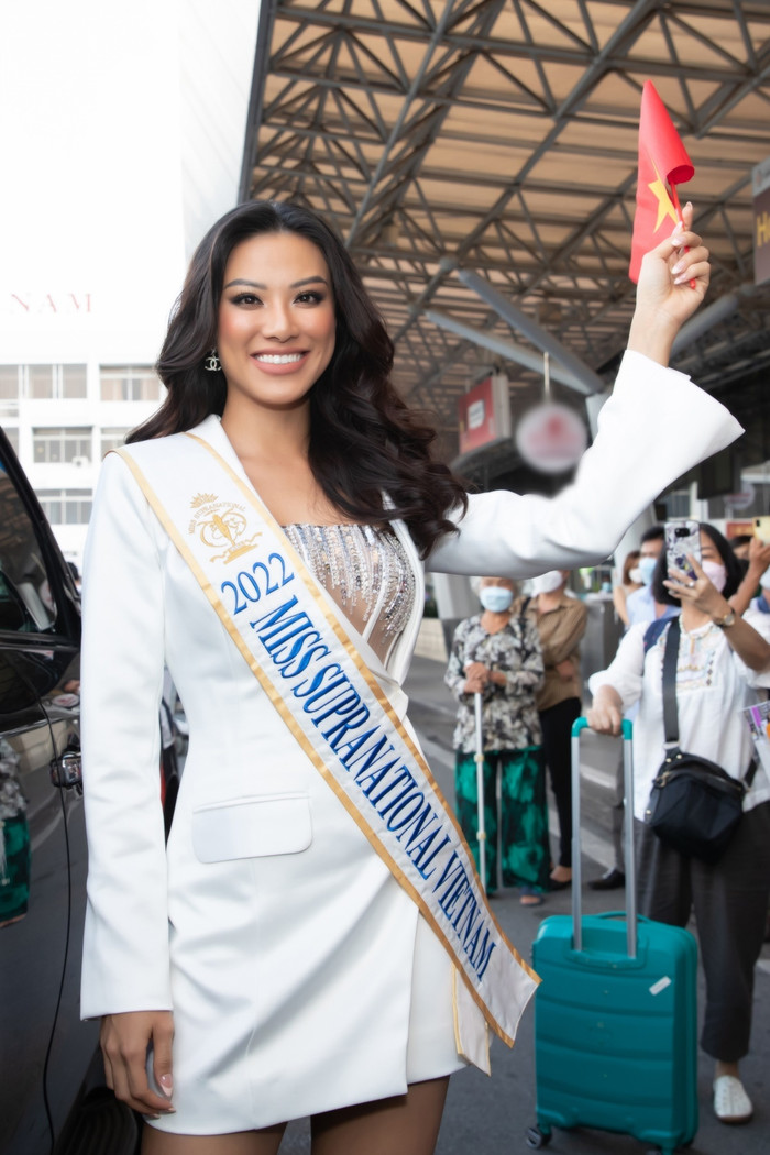 Đại diện Việt Nam ăn đứt đối thủ về khoản gu thời trang sân bay.&nbsp;