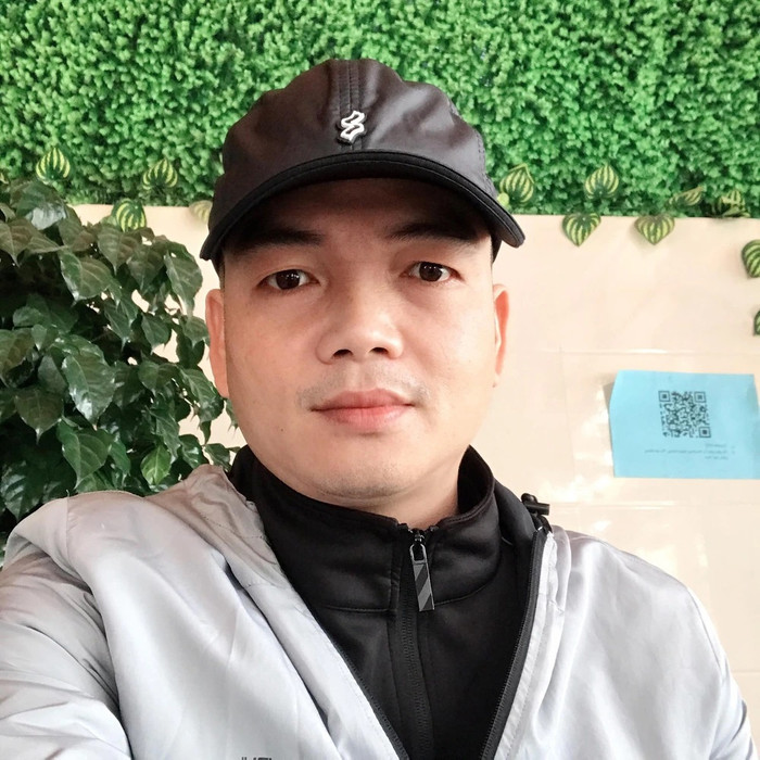 Anh Nguyễn Quang - người dũng cảm cứu nữ sinh đang có ý định nhảy cầu tự tử. Ảnh: Trí Thức Trẻ