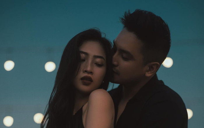 Liêu Hà Trinh xả kho loạt ảnh tình tứ bên 'nửa kia', visual cả hai đẹp hết nấc Ảnh 2