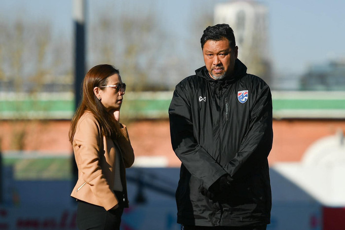 HLV U23 Thái Lan đã từ chức vào hôm nay và thông tin này được Madam Pang xác nhận.