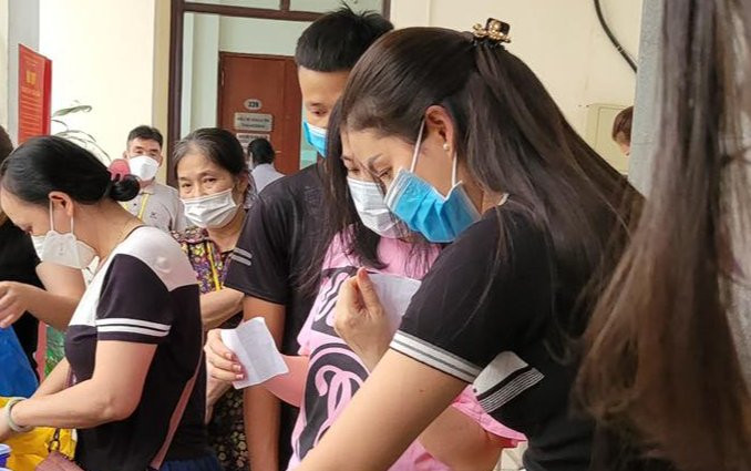 Trở lại Việt Nam sau 4 năm, Phạm Hương ghi điểm trong lòng người hâm mộ với việc làm này đây! Ảnh 2