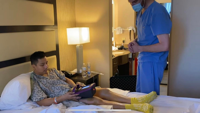 Khoa Pug review máy kéo xương.