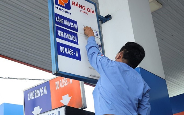 Hôm nay (1/7), giá xăng dầu giảm sau 7 lần tăng liên tiếp Ảnh 2