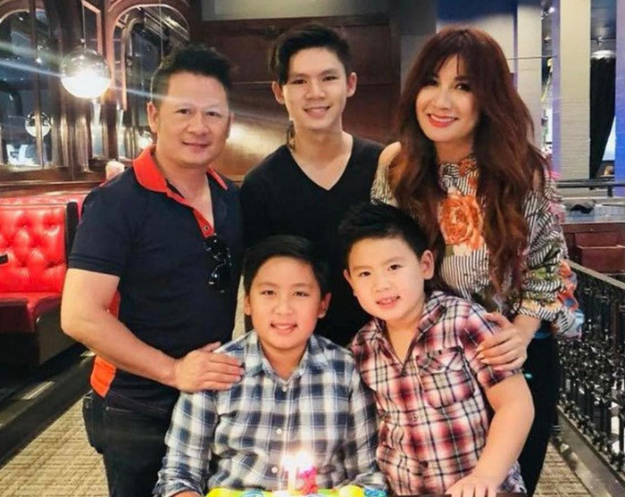  Cách hành xử văn minh của Bằng Kiều và vợ cũ khiến công chúng nể phục.