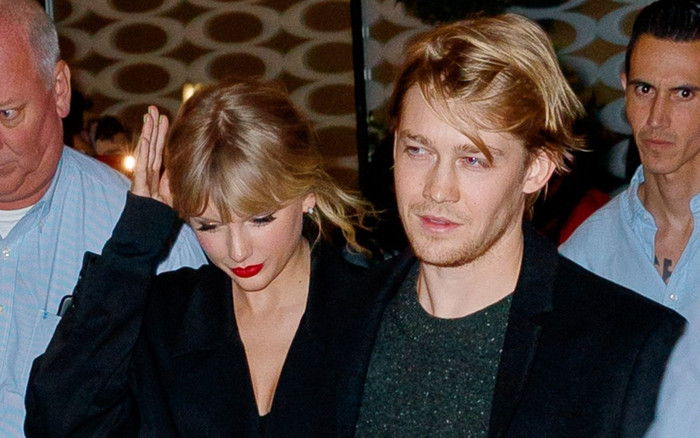 Rộ thông tin Taylor Swift bí mật đính hôn với bạn trai sau 5 năm hẹn hò Ảnh 2