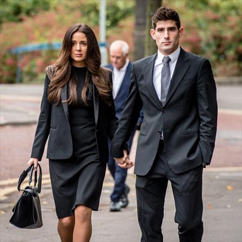 Ched Evans được minh oan nhưng tiêu tan sự nghiệp.