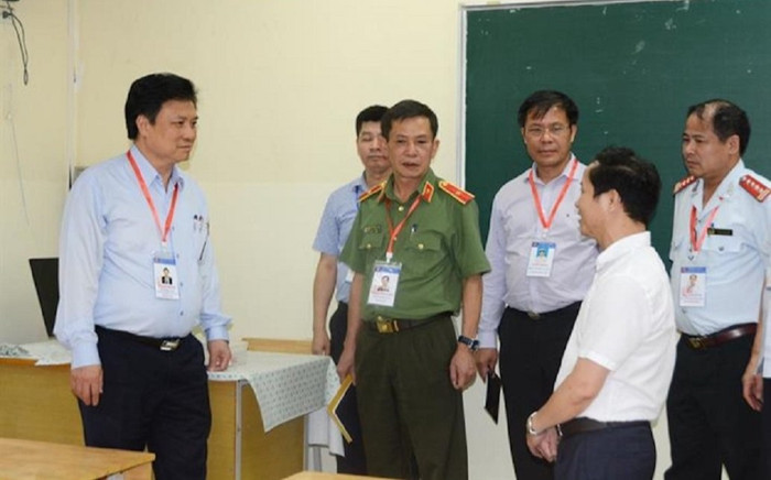 Thứ trưởng Bộ GD&ĐT: Giám sát chặt biểu hiện lạ của thí sinh thi tốt nghiệp THPT Ảnh 2