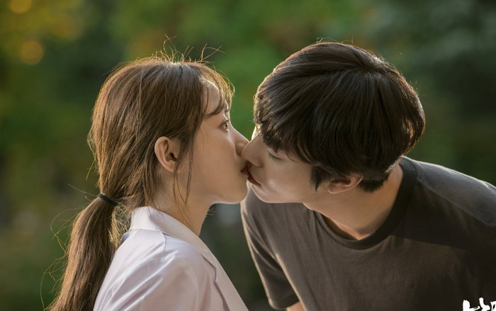 Ahn Hyo Seop thừa nhận phải dùng đến rượu để làm 'chuyện ấy' với bạn diễn nữ Ảnh 2