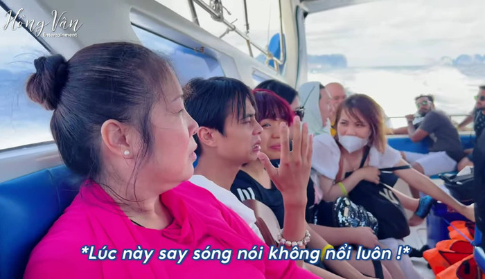 Nghệ sĩ Hồng Vân cùng Lê Lộc và Tuấn Dũng đã có những kỉ niệm đáng nhớ.