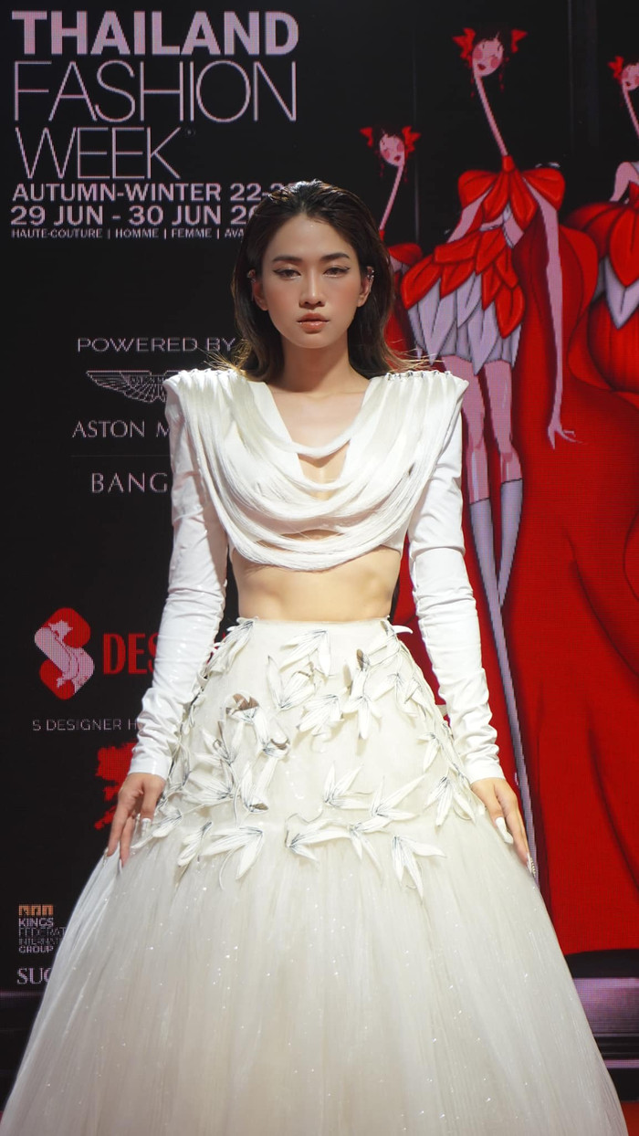 Khẳng định không có ý định làm người mẫu, Lê Bống vẫn sang Thái Lan để sải bước trên sàn runway Ảnh 4