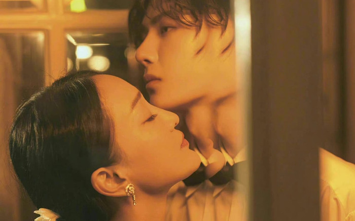 Vương Nhất Bác bị mỉa mai khi đóng phim với Châu Tấn: 'Đứng cạnh khác nào kẻ vô danh' Ảnh 2