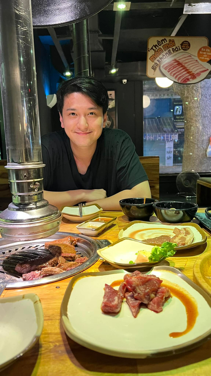 Từ khi công khai hẹn hò với Bạch Lan Phương, nhiều người nhận xét Huỳnh Anh mũm mĩm trông thấy