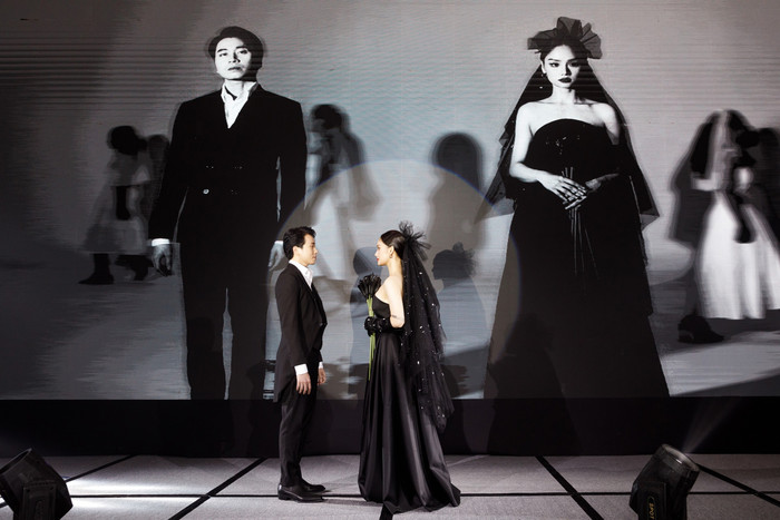 Ngọc Châu xin lỗi Miu Lê vì lỡ 'phá hit' của nữ ca sĩ.