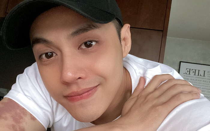 Noo Phước Thịnh bị một người chị qua đường tưởng là em bé: 'Ba má em đâu cù bơ vậy?' Ảnh 2