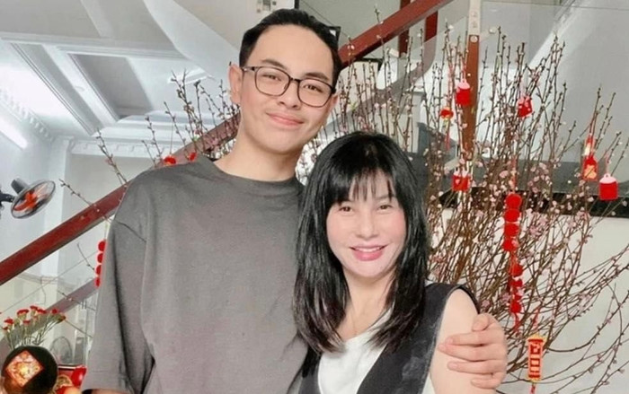 Quý tử nhà Cát Phượng là thủ khoa đầu ra trường quốc tế Ảnh 2