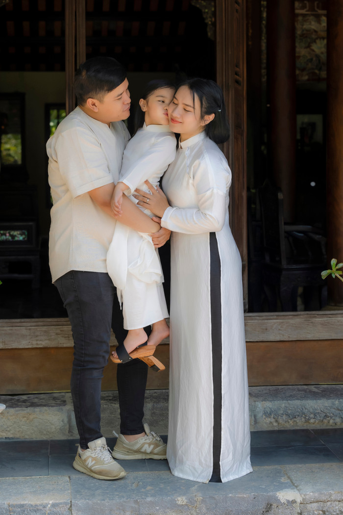 Gia đình nhỏ của vợ chồng 'đạo diễn trăm tỷ'.