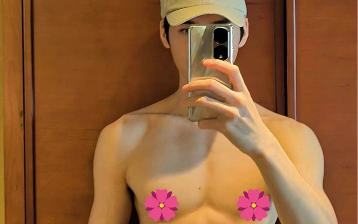 'Tình mới' của Dương Mịch khoe cơ bụng 6 múi cực cuốn hút khiến chị em rớt hết liêm sỉ Ảnh 2