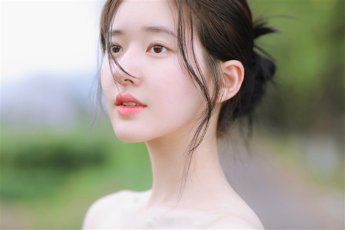 Bỏ qua nhân cách 'trà xanh', Triệu Lộ Tư vẫn được xem là tiểu hoa có nhan sắc nổi bật nhất lứa 95. 