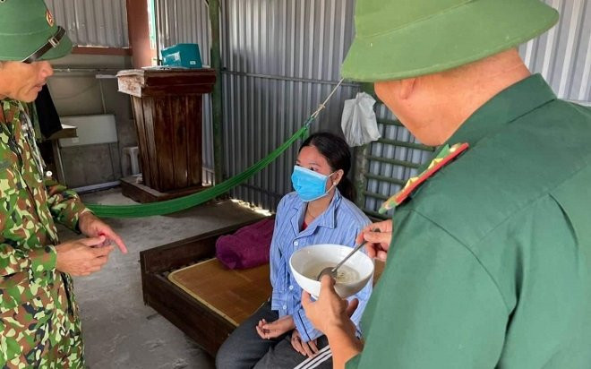 Trôi dạt trên biển 8 tiếng đồng hồ, người phụ nữ không biết bơi nhận cái kết 'diệu kỳ' Ảnh 2