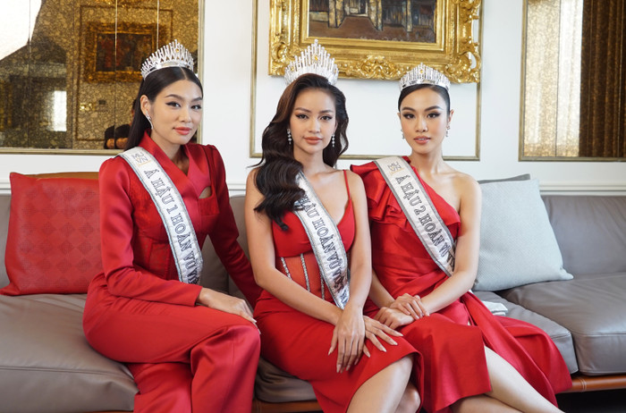 Top 3 Hoa hậu Hoàn vũ đang bận rộn 'chạy show' giao lưu với người hâm mộ.