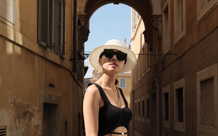 Ngô Thanh Vân - Huy Trần 'rải cẩu lương' ngay tại sân bay, tiếp tục hành trình khám phá trời Tây Ảnh 2