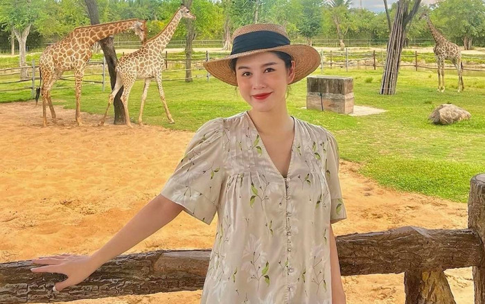 MC Thu Hoài lộ vòng 2 to bất thường, phản ứng ra sao khi được hỏi chuyện mang bầu Ảnh 2