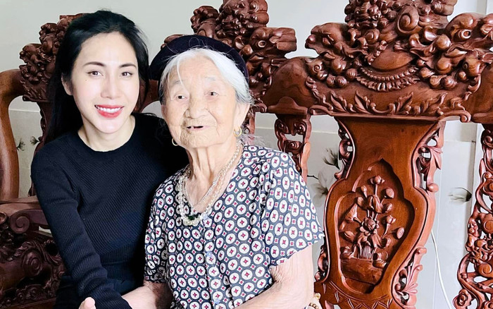 Công Vinh đưa con gái về thăm bà cố 95 tuổi, Thủy Tiên mong bản thân được giống bà một điều Ảnh 2