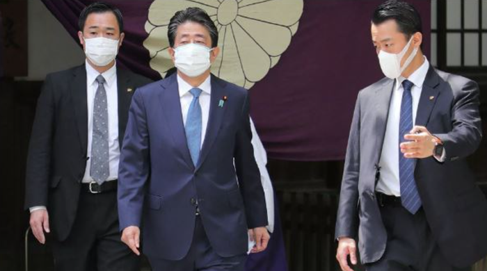 Năm 2020, ông một lần nữa tuyên bố từ chức cũng vì lý do mắc chứng viêm đại tràng.