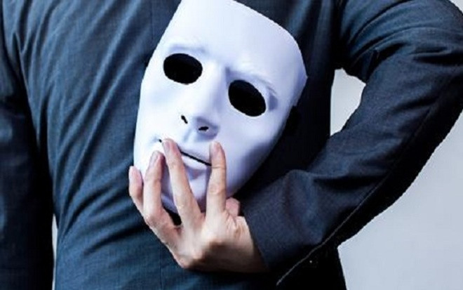 Những nét tướng mặt của kẻ gian xảo và có dã tâm lớn, đặc biệt không đáng tin cậy Ảnh 2