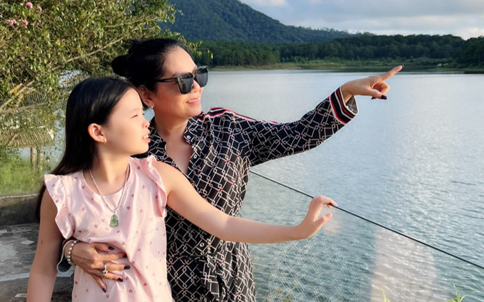 Chỉ với một câu nói, con gái Phương Trinh Jolie tiết lộ mối quan hệ hiện tại với mẹ Lý Bình Ảnh 2