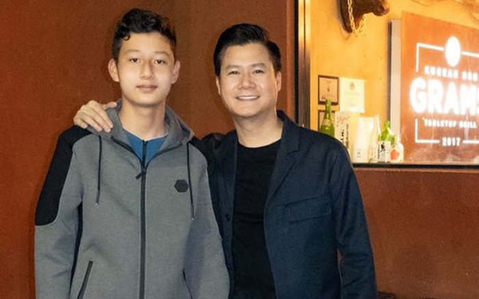 Những cặp bố con trong Vbiz giống nhau 'một chín một mười' Ảnh 2