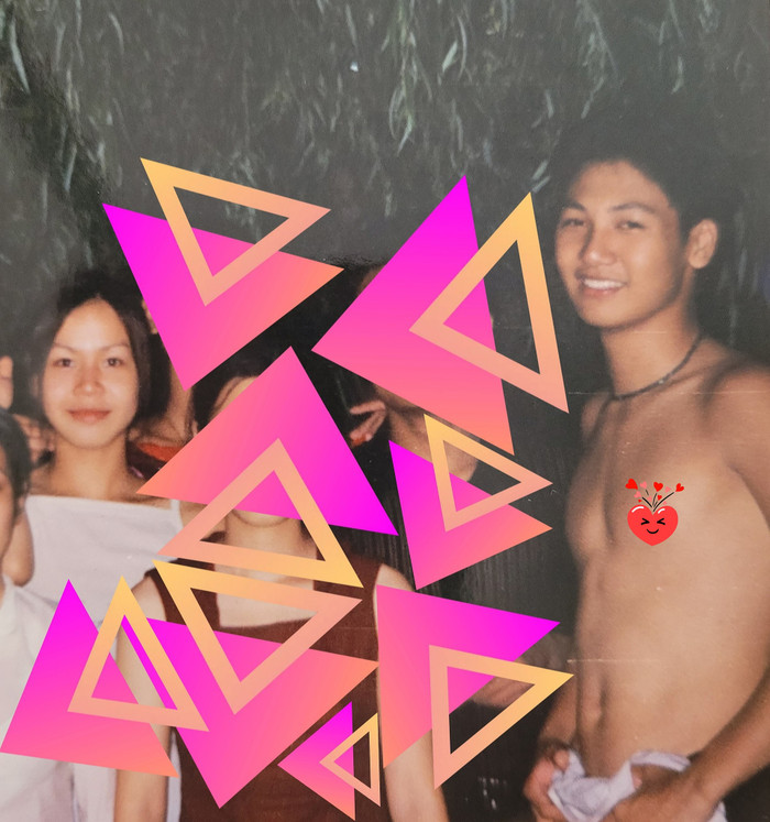 Mạnh Trường còn tiết lộ ngày xưa anh phải mất một năm mới 'cưa đổ' bà xã. 