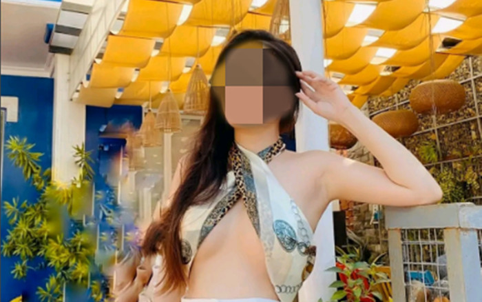 Dân mạng tìm ra 'info' cô gái quay clip 'sống ảo' khi máy bay đang di chuyển Ảnh 2