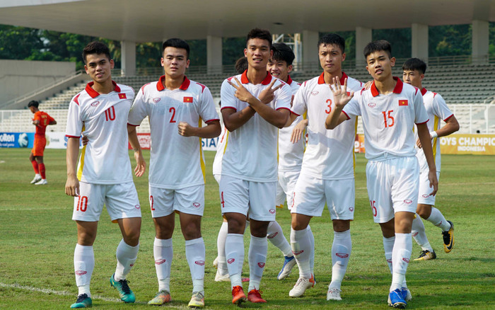 HLV Đinh Thế Nam lo CĐV Indonesia gây khó cho Việt Nam ở bán kết Ảnh 2