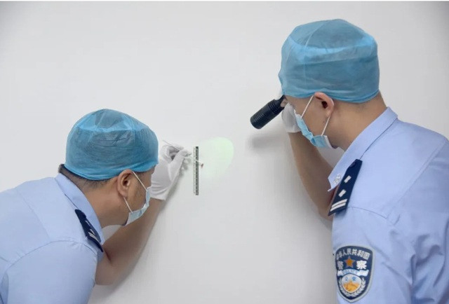 Không ngờ đây chính là bằng chứng đưa kẻ phạm tội ra ánh sáng