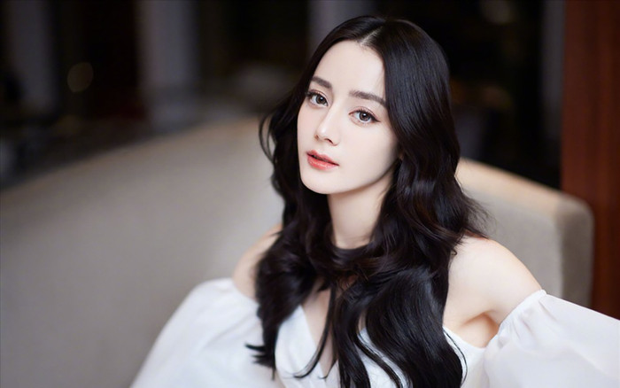 Địch Lệ Nhiệt Ba, Lưu Diệc Phi và loạt sao nữ là nạn nhân của bạo lực học đường Ảnh 2