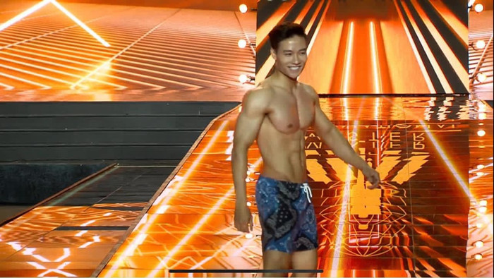 Bán kết Nam vương Siêu quốc gia: Đại diện Việt Nam khiến fan há hốc mồm với màn khoe múi 'cục cục' Ảnh 4