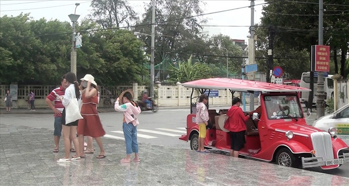 Hơn 40.000 khách du lịch đang mắc kẹt tại đảo Phú Quốc do mưa lớn kéo dài Ảnh 2