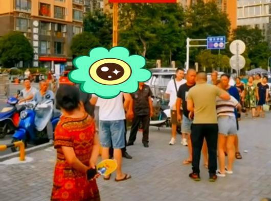 Sau khi biết rằng con dâu và con trai đã ly hôn, ông bố chồng mới vỡ lẽ.