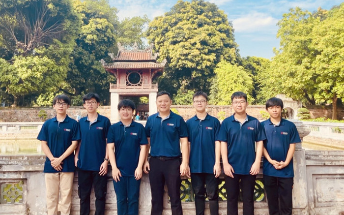 6/6 học sinh Việt Nam đều đoạt giải tại Olympic Toán học quốc tế năm 2022 Ảnh 2