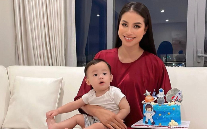 Phạm Hương tổ chức sinh nhật cho quý tử, nhan sắc bà mẹ 2 con chiếm spotlight Ảnh 2