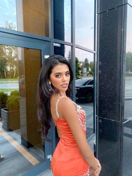 Sau loạt sự cố, đại diện Campuchia tại Miss Supranational áp lực đến mức phải truyền nước biển Ảnh 4