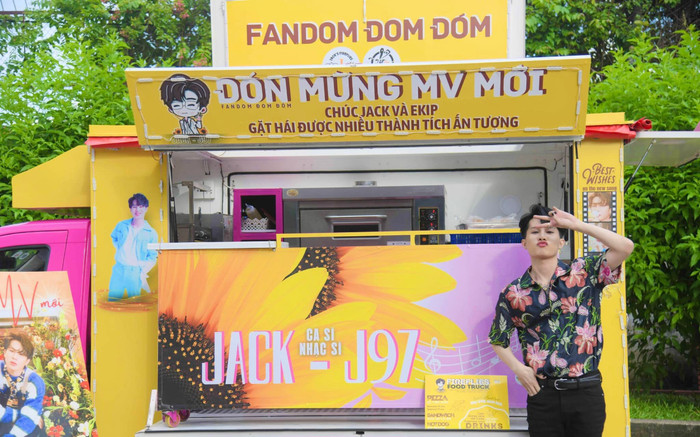 Fandom Jack bị mỉa mai khi 'học lỏm' fan Kpop gửi xe cà phê ủng hộ nam ca sĩ tái xuất Vpop Ảnh 2