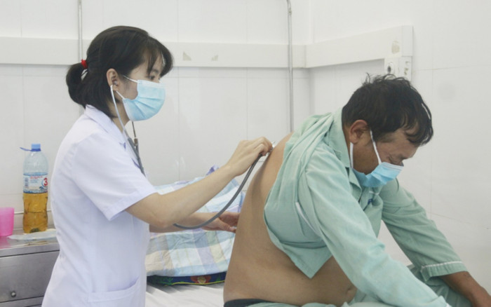 Hà Nội và một số tỉnh thành xuất hiện hàng loạt ca mắc cúm A, viêm phổi, nhập viện khẩn Ảnh 2