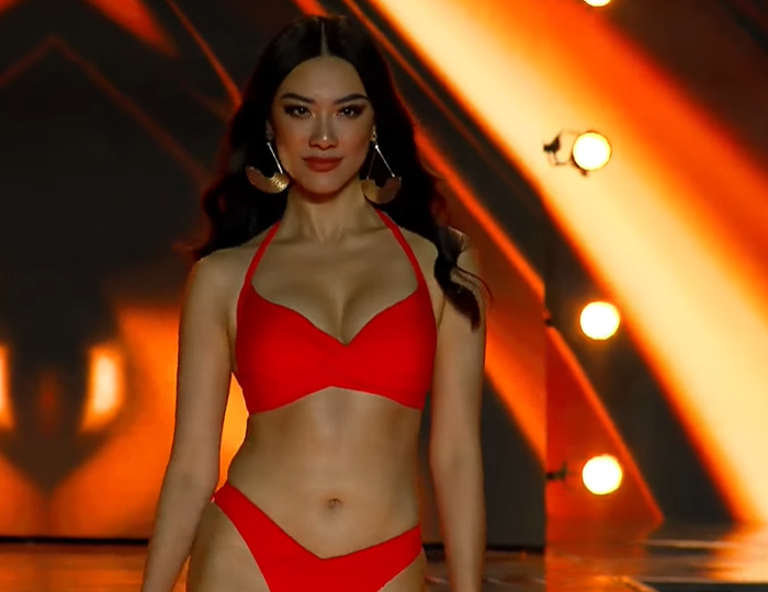 Ở vòng bán kết, mỹ nhân 9X gây ấn tượng với body “chặt chém” cùng thần thái cuốn hút.